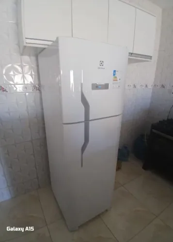 Geladeira Electrolux Frost Free 371L, funcionando 100%, sem defeitos, super conservada!