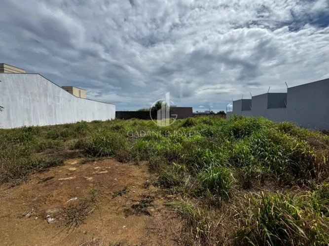 TERRENO À VENDA DE 420 M2 POR R$ 300.000,00 NO BAIRRO JARDIM IPORÃ EM SINOP-MT | GADANI IM