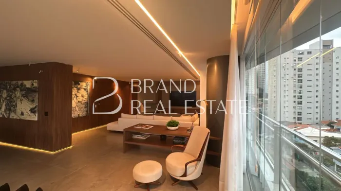 Apartamento com 340 m², 4 quartos sendo 4 suítes à venda no bairro Paraíso.