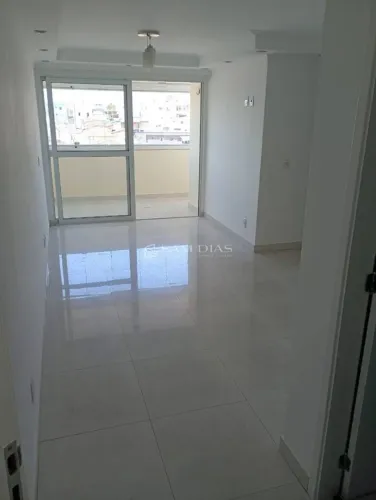 Apartamento à Venda na Vila Medeiros com 67M², 3 Dormitórios (1 Suíte), Varanda Envidraçad