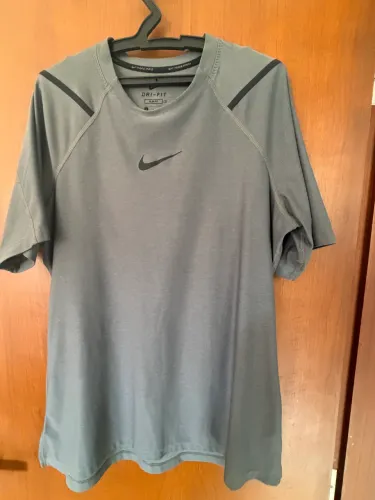 Camiseta nike pro