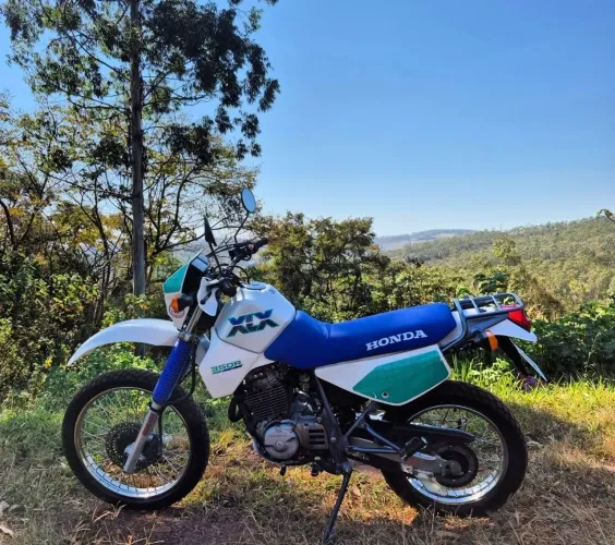 Honda XLX 350R Impecável