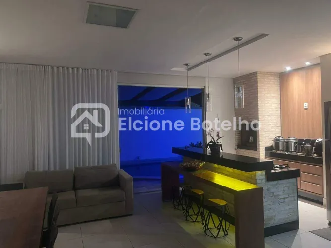 Casa de Condomínio para aluguel, 3 quartos, 3 suítes, 4 vagas, JARDIM INCONFIDENCIA - Uber