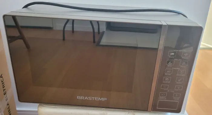 Microondas 20 Litros Espelhado BMS20AR Brastemp 