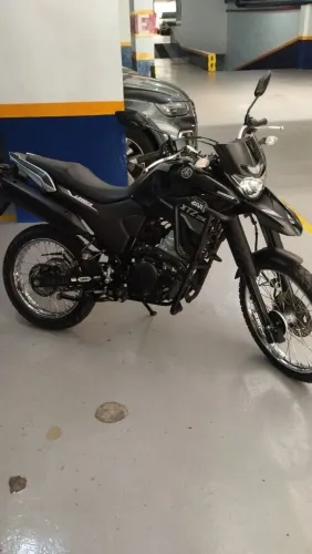 Yamaha XTZ Lander 250- excelente!