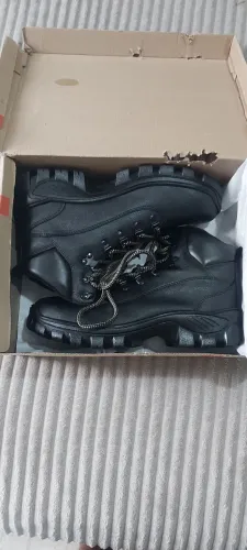 Bota masculina
