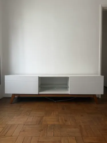 Rack Westwing - Design moderno, elegante e em ótimo estado