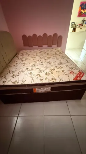 Cama box Queen