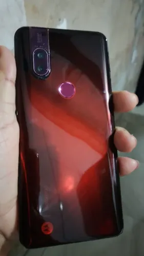 Motorola one hyper