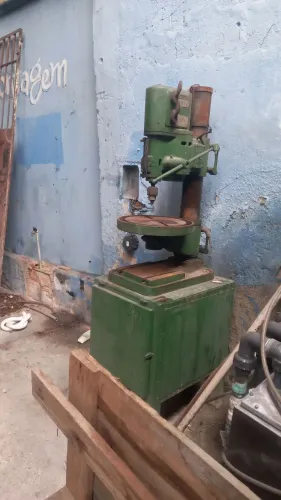 Furadeira de Bancada e Prensa excêntrica 12 ton