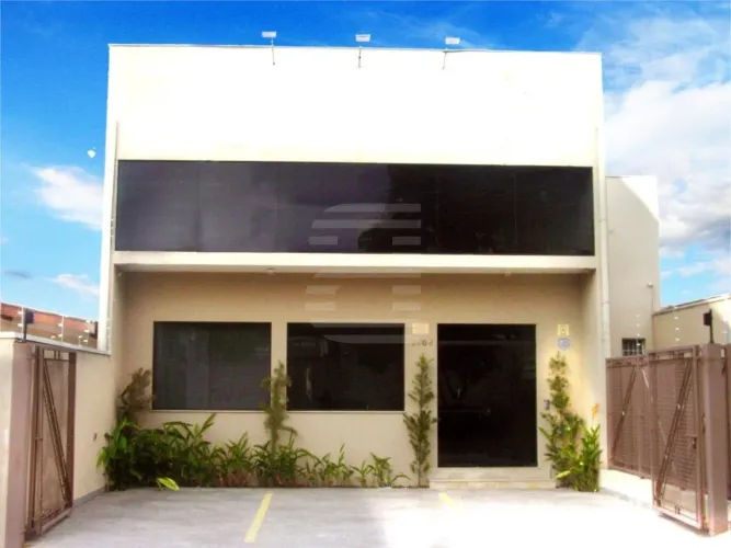 Prédio Comercial com Pé-direito Duplo e Excelente Estrutura para venda