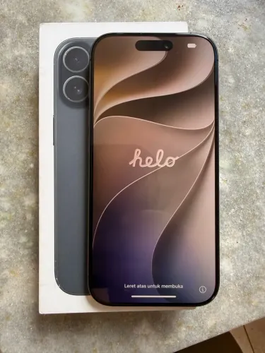 iPhone 17 impecável