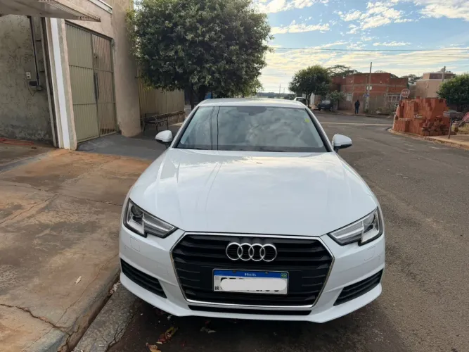 Audi A4 Prestige 2.0 TFSI 190cv S-tronic 2019