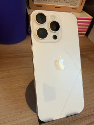 iPhone 16 Pro