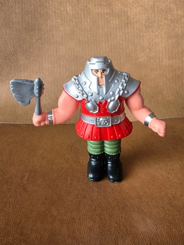 BONECO HE MAN ARIETE ESTRELA COMPLETO ZERADO