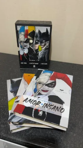 Livros capa dura Batman HQ