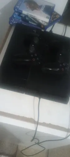 Vendo PS4 completo com 6 jogos