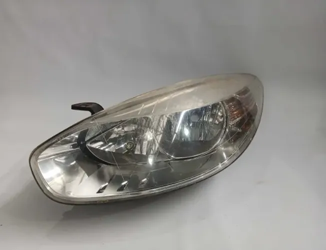 FAROL RENAULT FLUENCE LADO ESQUERDO 2011/2018