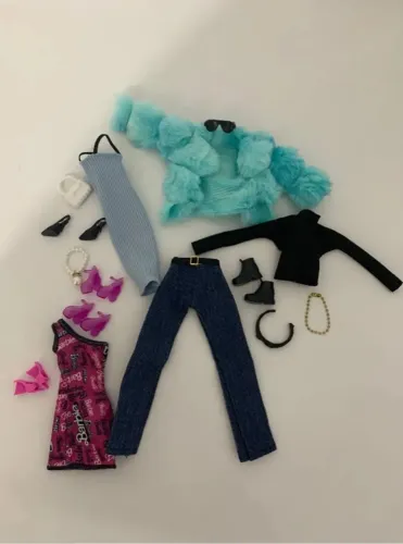 Roupa para boneca Barbie lote