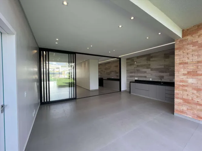 CASA 340m² - 5qts - Moderna - Planejada - Condominio Quintas do Sol