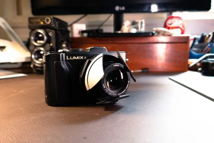 Lumix LX5 - Identica a Leica D-Lux 5