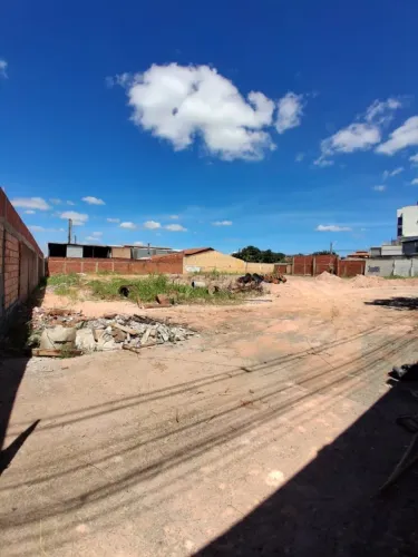 Vende-se área 2.400 metros - na Vicente Pires *