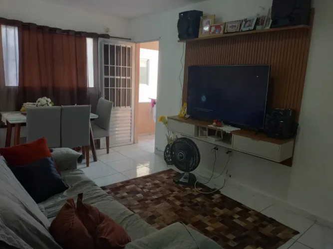 Vendo casa em condomínio em Pau Amarelo