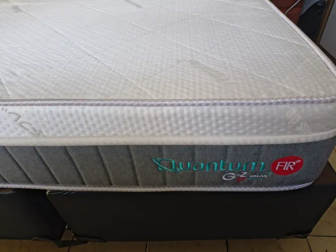 Colchão Semi-Novo Nipponflex Queen