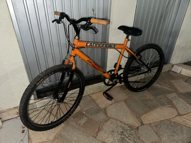 Bicicleta Cannondale aro 26