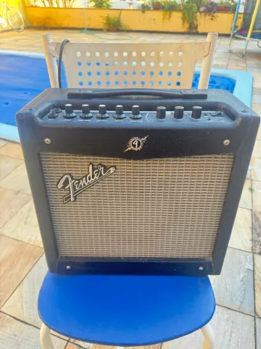 Amplificador Fender Mustang I V2 20W - Excelente Estado