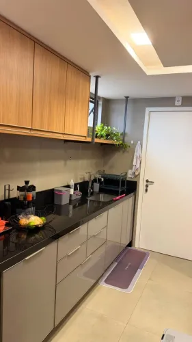 VENDO APARTAMENTO NO EDIFICIO DELLAMARE
