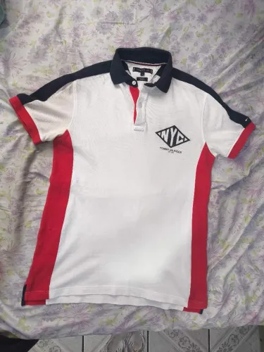 Camiseta Tommy Hilfiger original tamanho P 