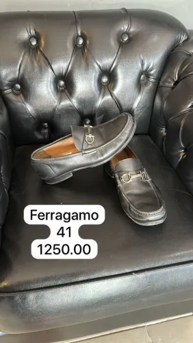 Sapato Salvatore ferragamo 41