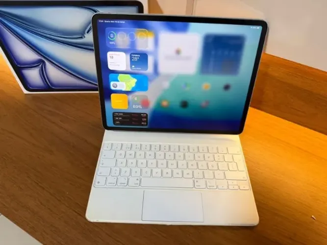 IPad Air M2 13? 128GB Wi-Fi + celular 5g + Magic Keyboard applei