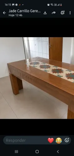 Mesa e banquetas caixotes