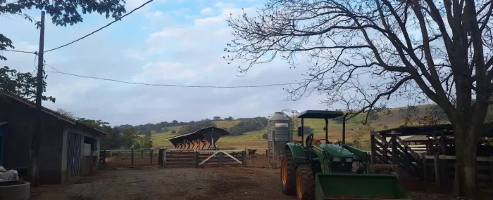 PROPRIEDADE RURAL COMPLETA À VENDA EM CARLÓPOLIS - PR | 240.000 m²