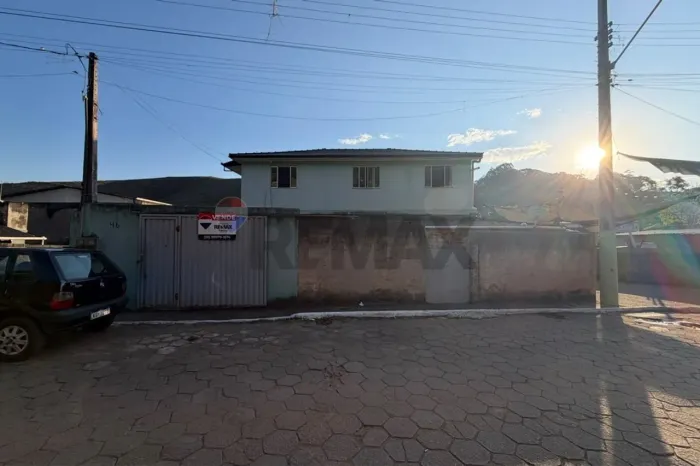 PRÉDIO RESIDENCIAL À VENDA NO SANTA CRUZ DIVINO DE SÃO LOURENÇO/ES