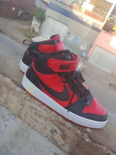 Vendo esse par de sapatos da nike