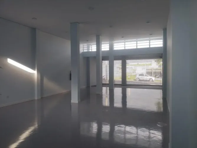 Salão à venda em Indaiatuba, Parque Residencial Sabiás, com 145 m²