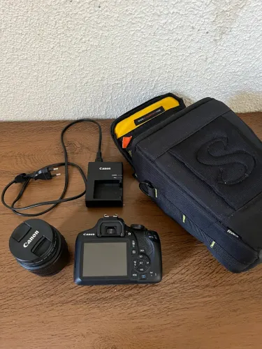 Canon Eos Kit T7 Com Lente 18-55mm Is li Dslr Cor Preto