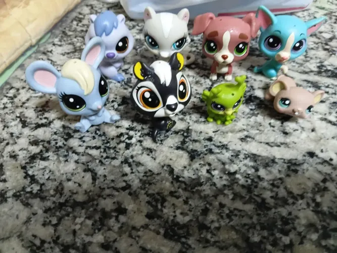 LPS- little last pet shop