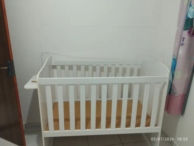 Berço que vira cama a venda