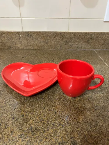 Conjunto de prato e xícara coração 