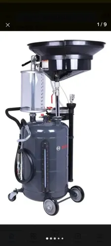 Máquina troca de óleo a vácuo Bosch com 30 litros de óleo e diversos filtros de óleo