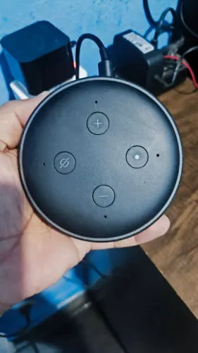 Alexa na caixa