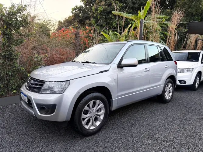 Suzuki Grand Vitara 2.0 16V 4x2/4x4 5P Mec. 2014