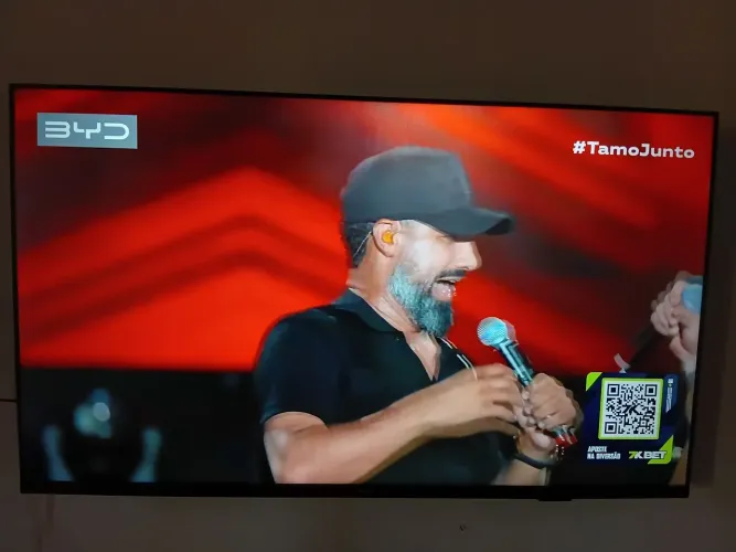 Vendo TV 50 polegadas com nota fiscal