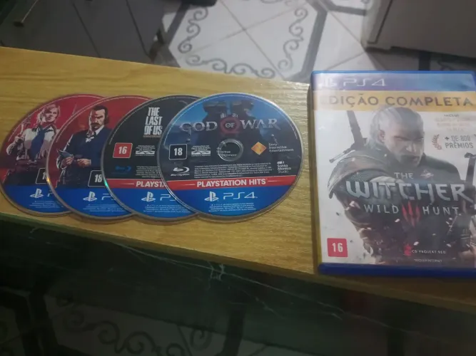 Jogos pra PS4 obs: algums estão sem capa
