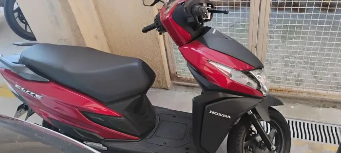 Honda Elite 125 modelo 2027 vermelha