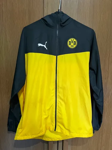 Corta vento fina do borussia dortmund